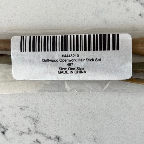 Wooden Openwork woman’s hair Stick Set - Picture 7 of 8